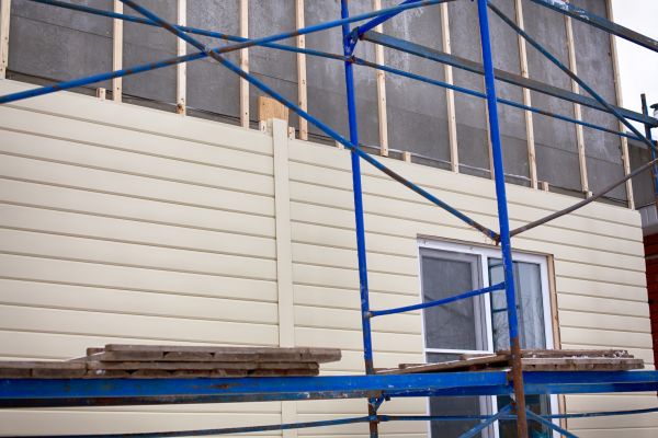Loose Cladding Repair in Willoughby