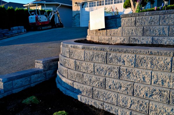 Stone Retaining Wall Repair in Willoughby