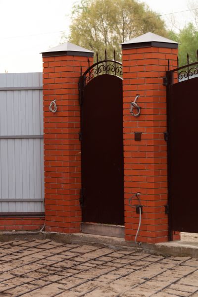 Brick Columns Installation in Willoughby